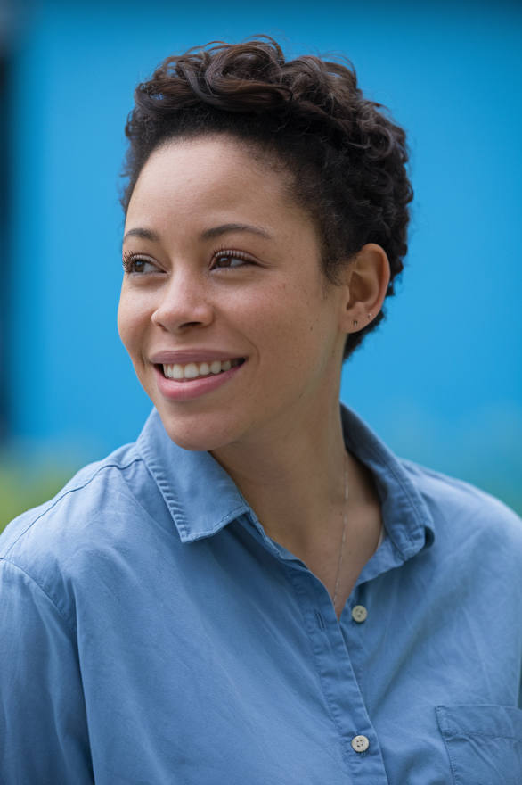 a-photo-of-a-happy-young-black-adult-wit_ducTd93NRySQ4pOAAk2kOg_mN2QeA-XS-eWR0g8YEor6w (2)