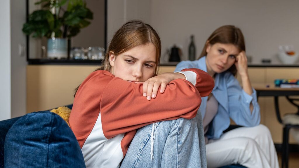 How to Help Teenagers Who Self Harm