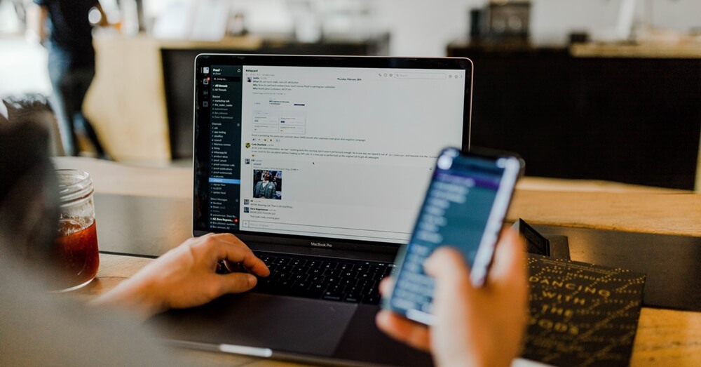 Social Media Affects Productivity