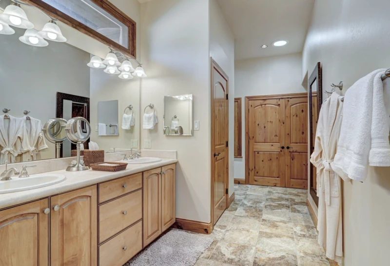 Ensuite Bath